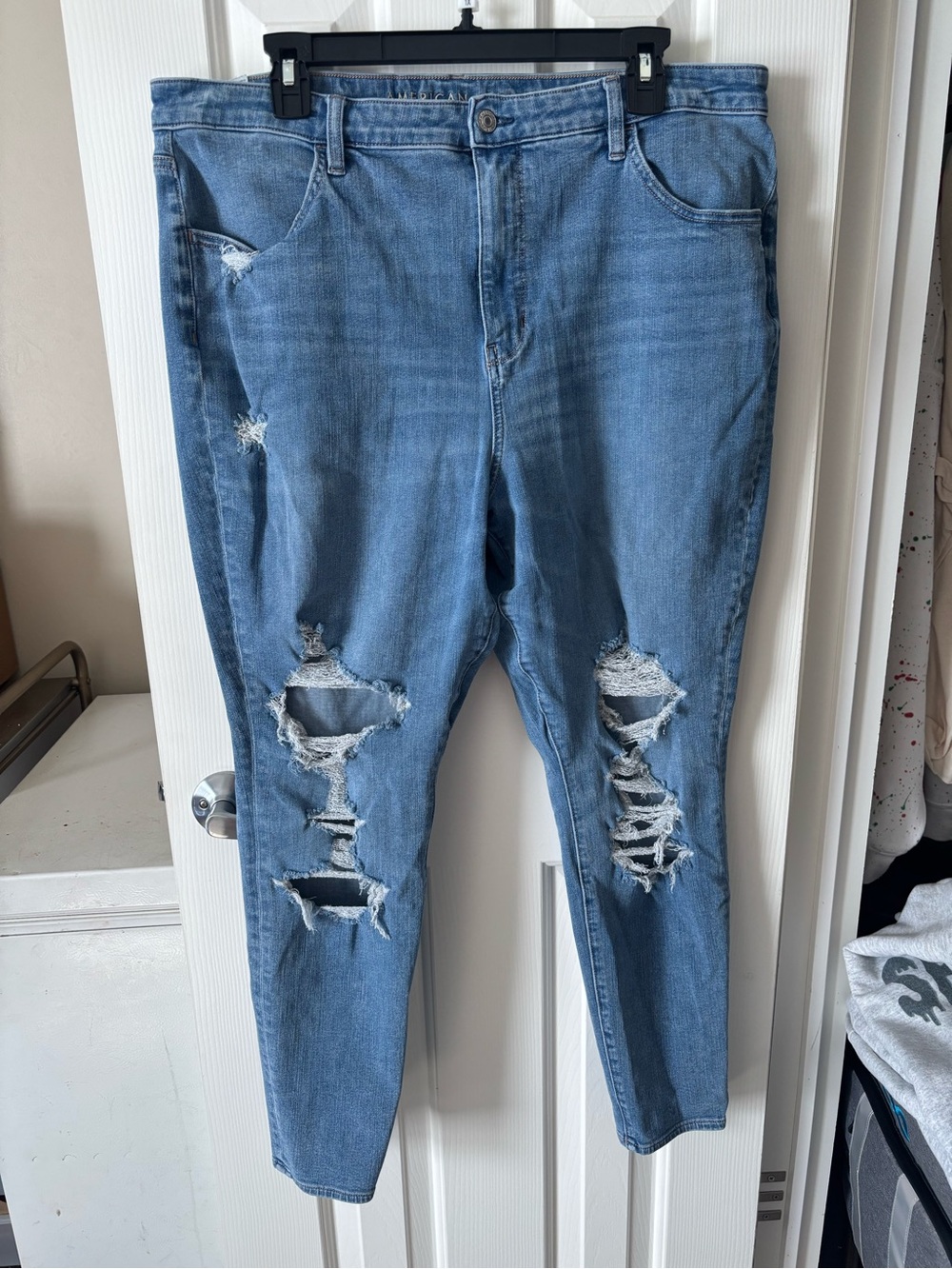 American Eagle Dream Jean